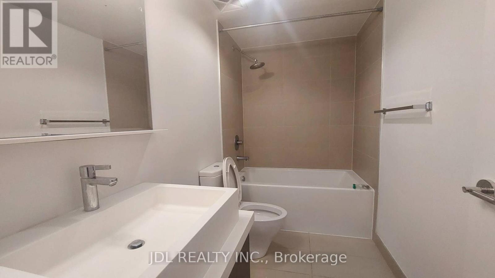2306 - 1080 Bay Street, Toronto, Ontario  M5S 0A5 - Photo 4 - C12443879
