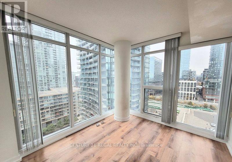 1709 - 8 Telegram Mews, Toronto, Ontario  M5V 3Z5 - Photo 3 - C12443905