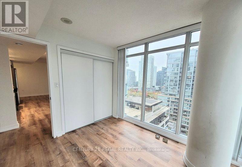 1709 - 8 Telegram Mews, Toronto, Ontario  M5V 3Z5 - Photo 7 - C12443905