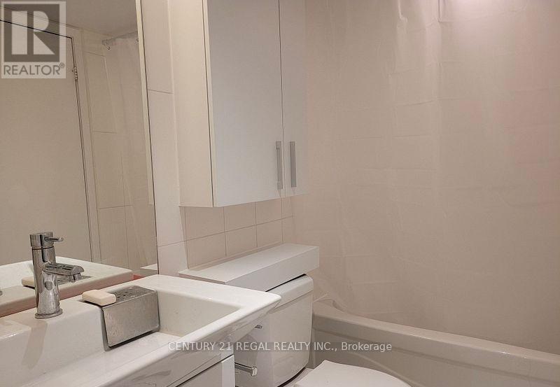 1709 - 8 Telegram Mews, Toronto, Ontario  M5V 3Z5 - Photo 8 - C12443905