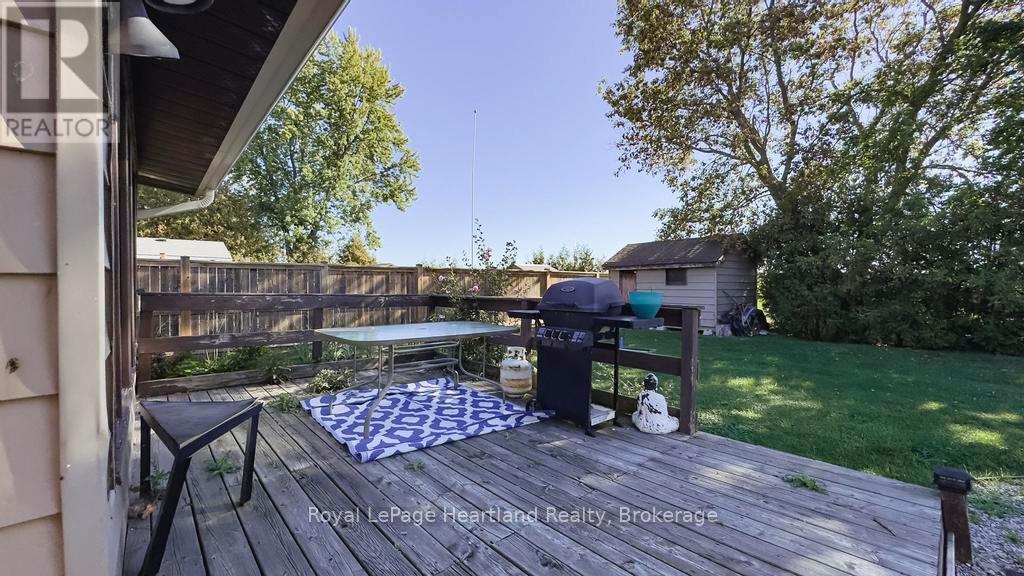 71702 Old Cedarbank Lane, Bluewater, Ontario  N0M 1N0 - Photo 38 - X12438099