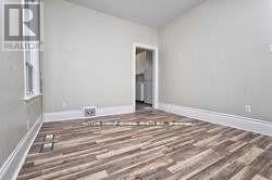 Upper#1 - 1932 Queen Street E, Toronto, Ontario  M4L 1H6 - Photo 6 - E12443858