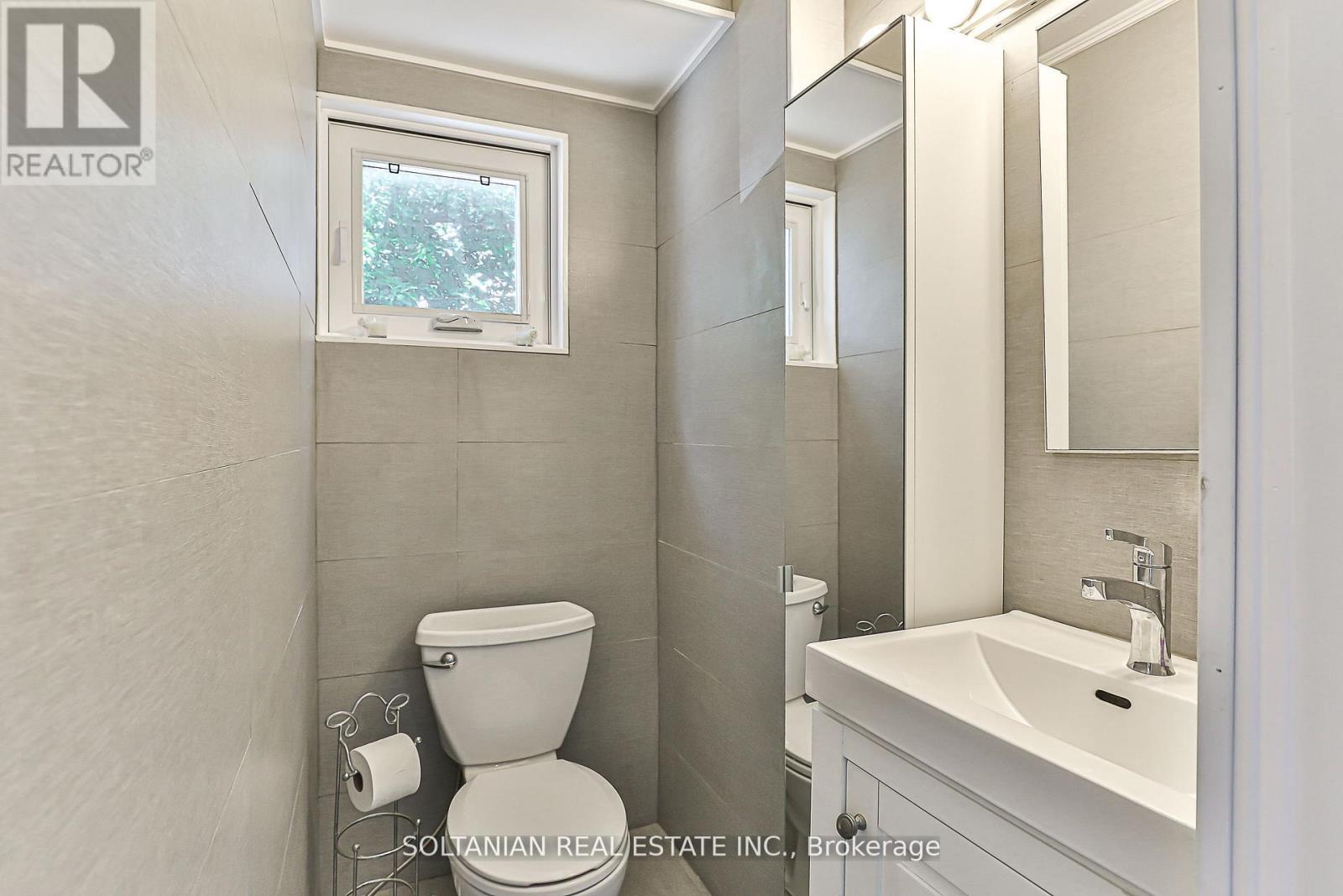 21 Pretoria Avenue, Toronto, Ontario  M4K 1T2 - Photo 17 - E12443866