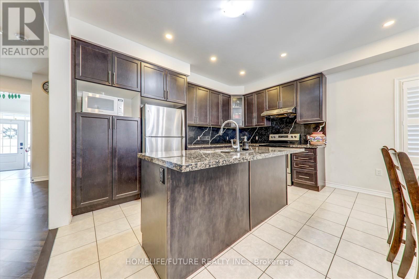 30 Arthur Mclaughlin Street, Clarington, Ontario  L1C 0T6 - Photo 12 - E12443885