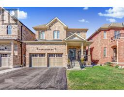 30 ARTHUR MCLAUGHLIN STREET, Clarington, Ontario