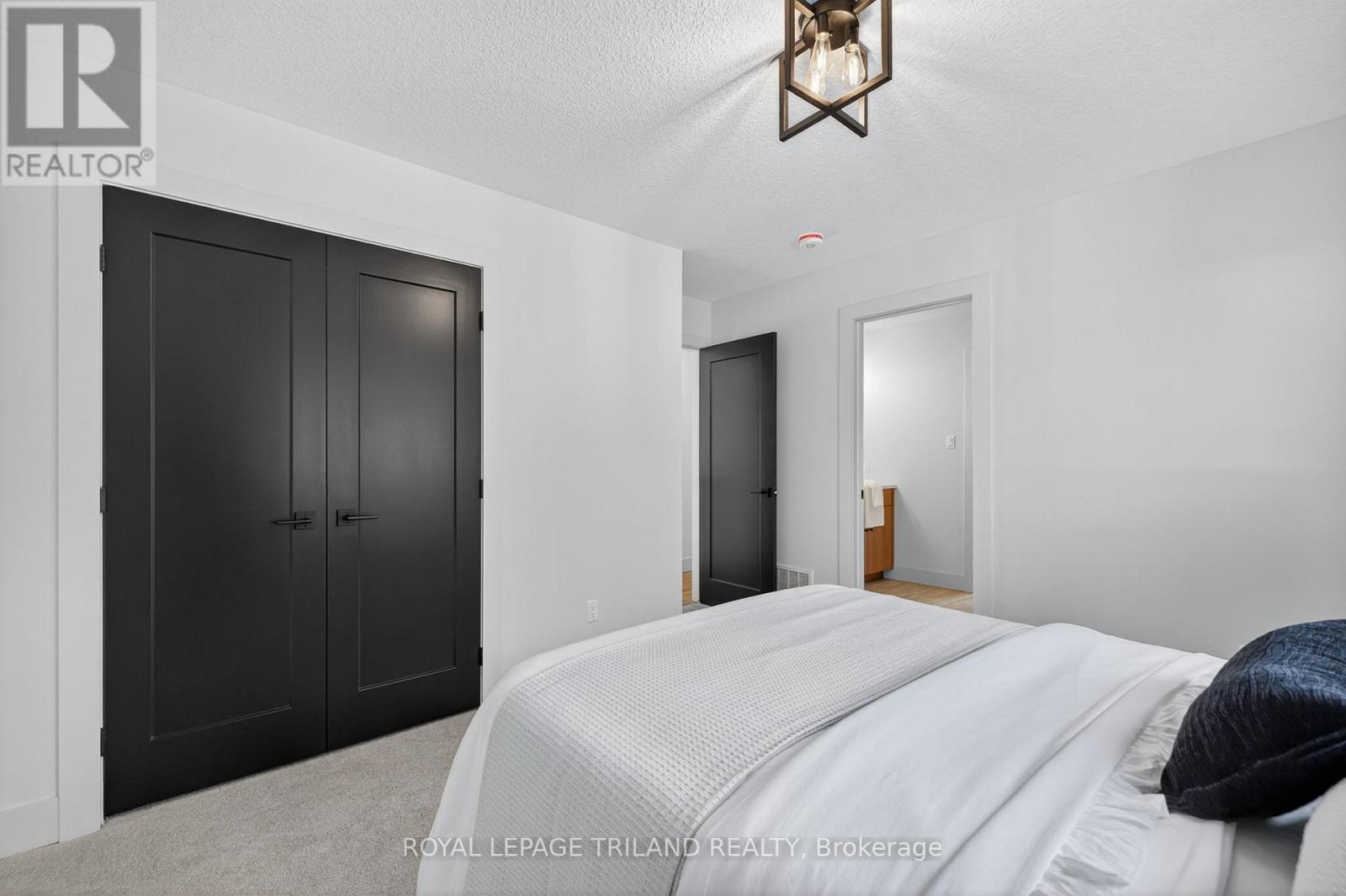 6484 Heathwoods Avenue, London South, Ontario  N6P 0J7 - Photo 26 - X12442575