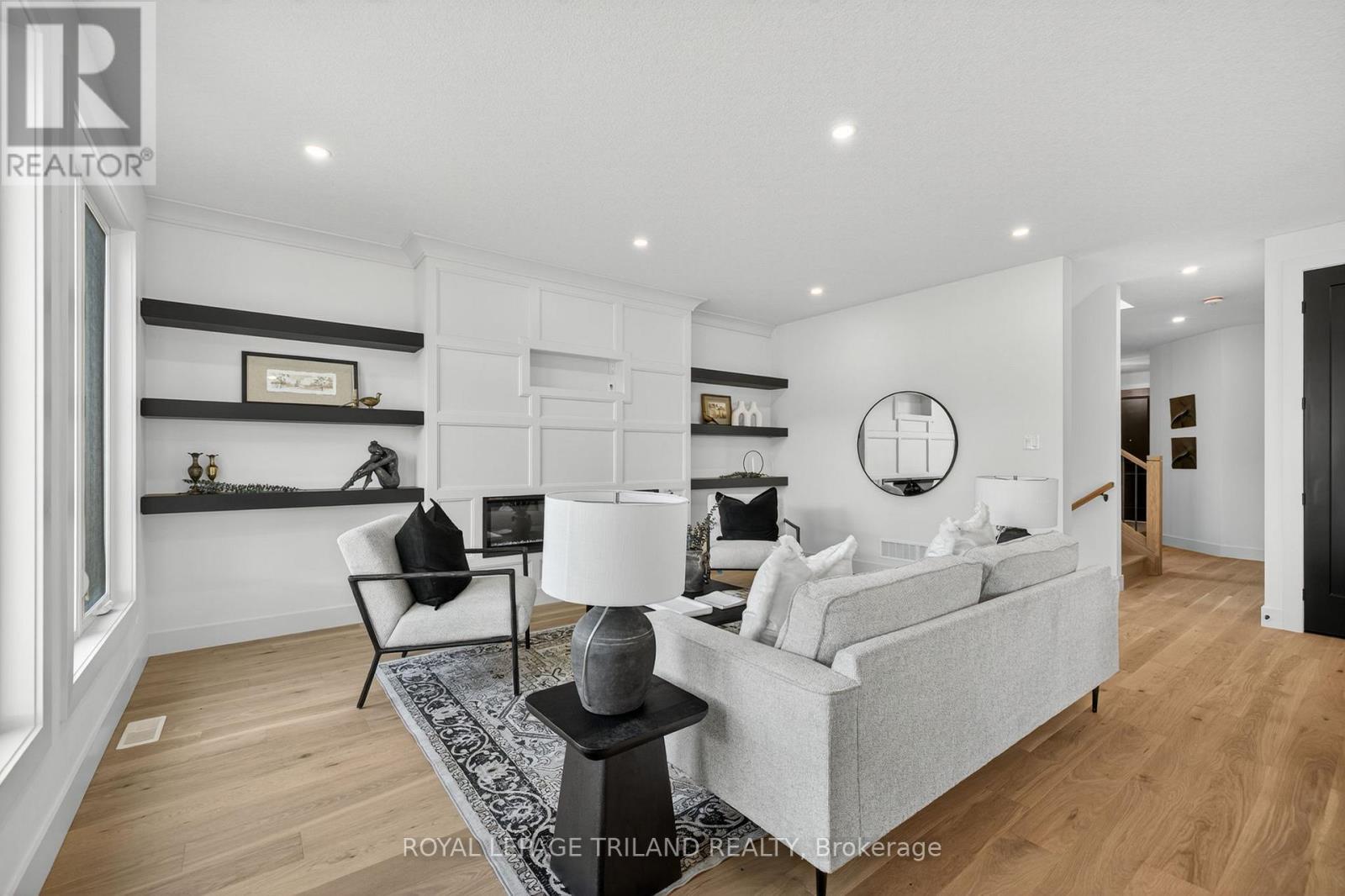 6484 Heathwoods Avenue, London South, Ontario  N6P 0J7 - Photo 12 - X12442575