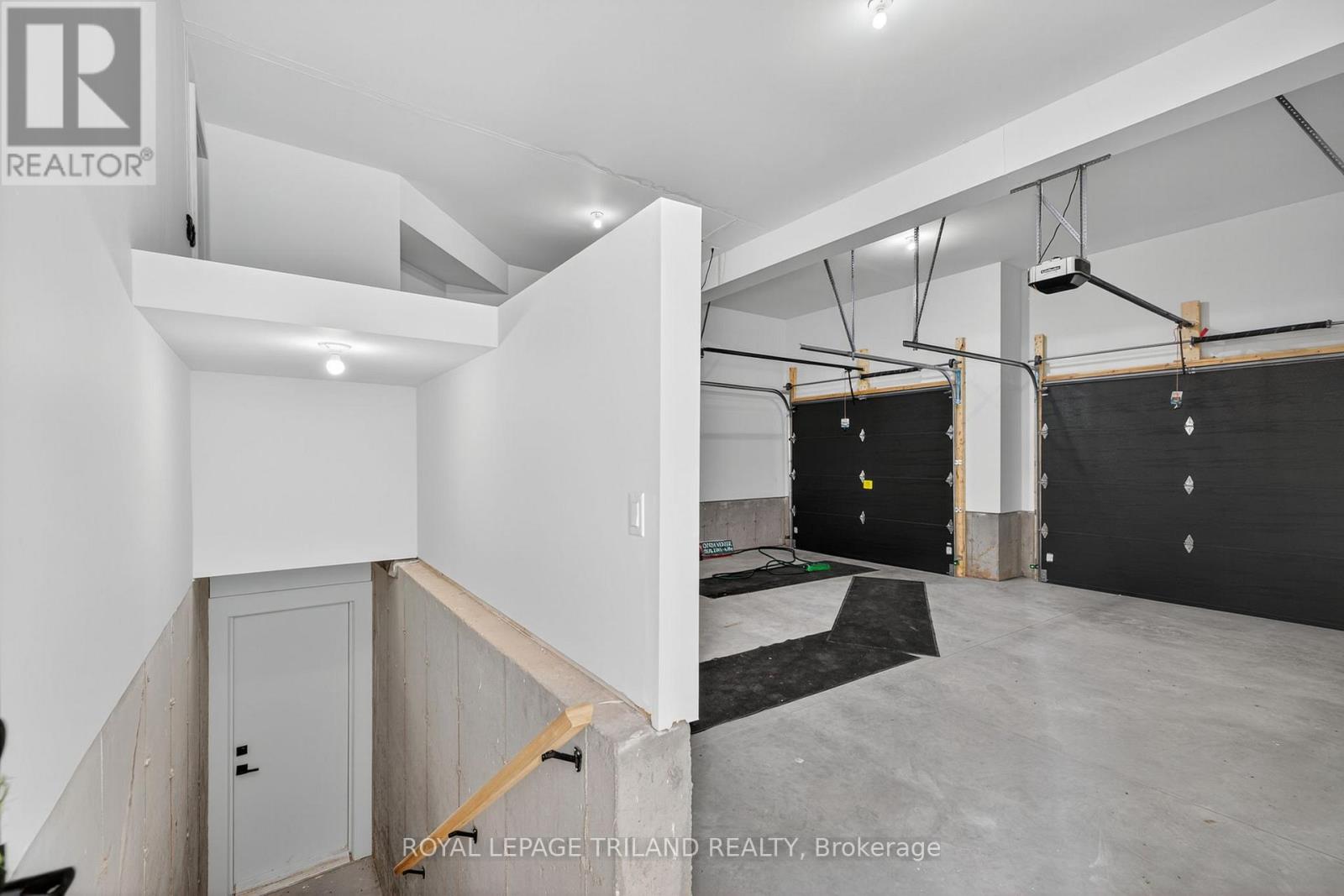 6484 Heathwoods Avenue, London South, Ontario  N6P 0J7 - Photo 35 - X12442575