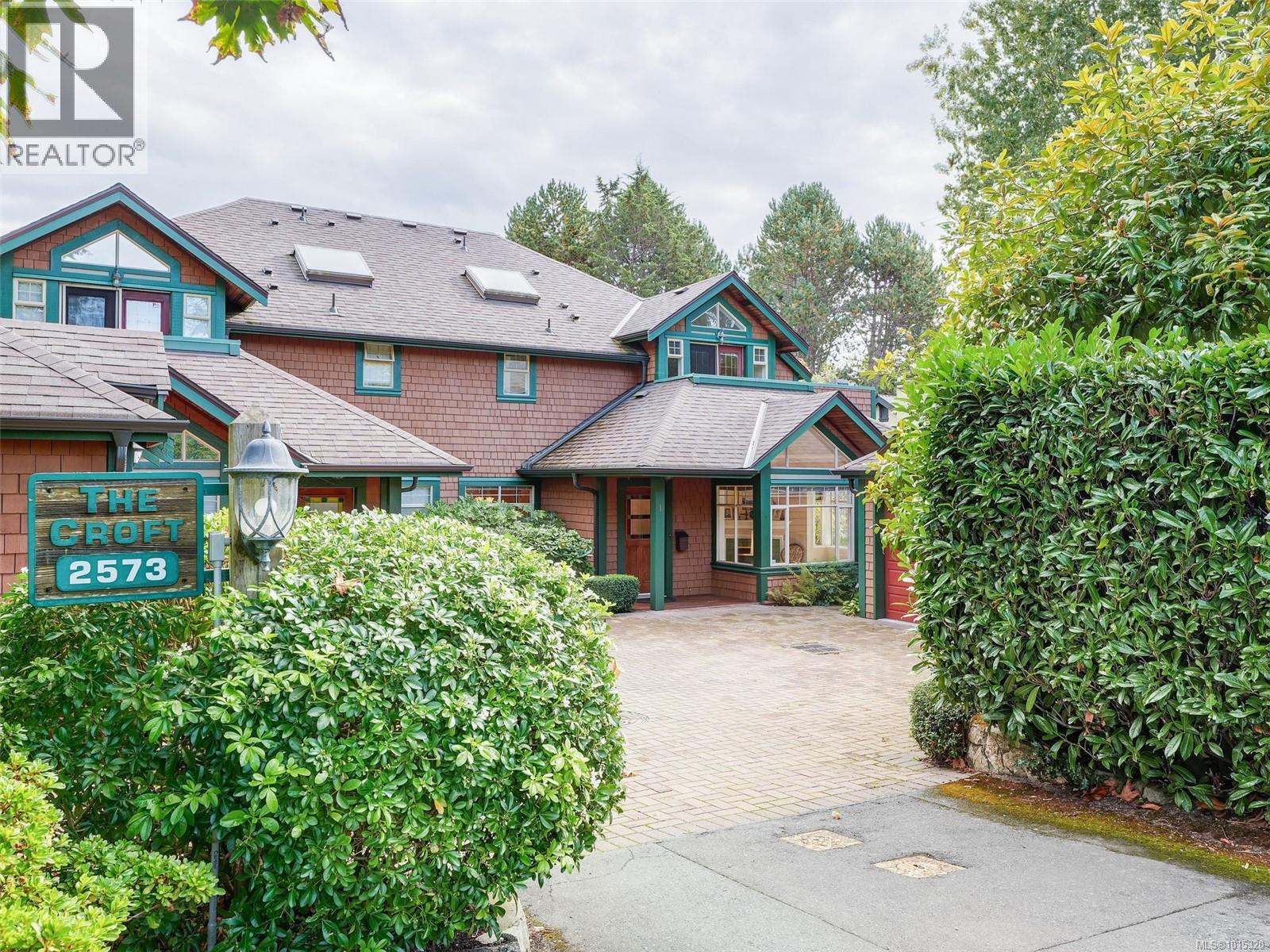 1 2573 Kilgary Pl, Saanich, British Columbia  V8N 1J7 - Photo 39 - 1015320
