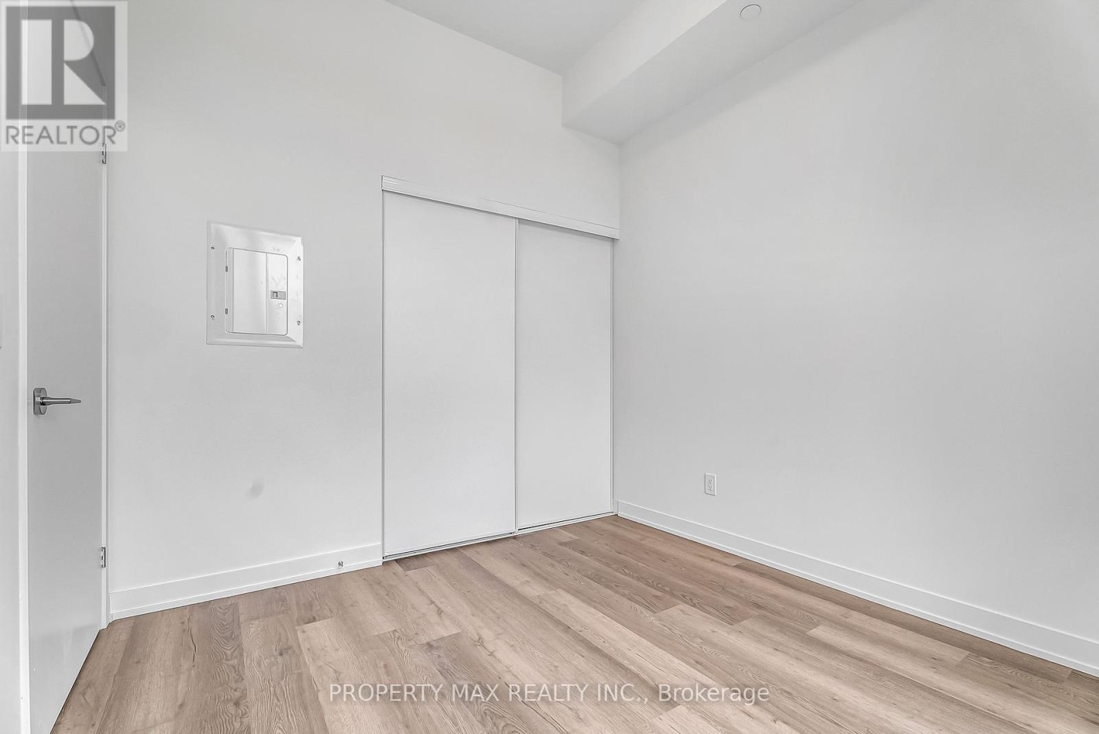 1428 - 2 David Eyer Road, Richmond Hill, Ontario  L4S 0N6 - Photo 19 - N12443742