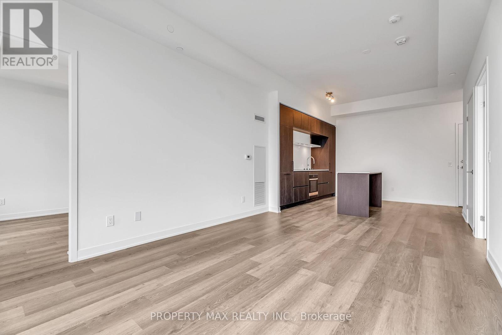 1428 - 2 David Eyer Road, Richmond Hill, Ontario  L4S 0N6 - Photo 4 - N12443742