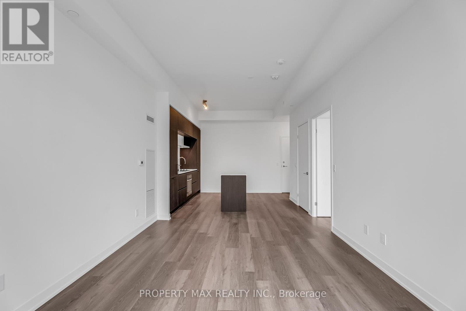 1428 - 2 David Eyer Road, Richmond Hill, Ontario  L4S 0N6 - Photo 6 - N12443742