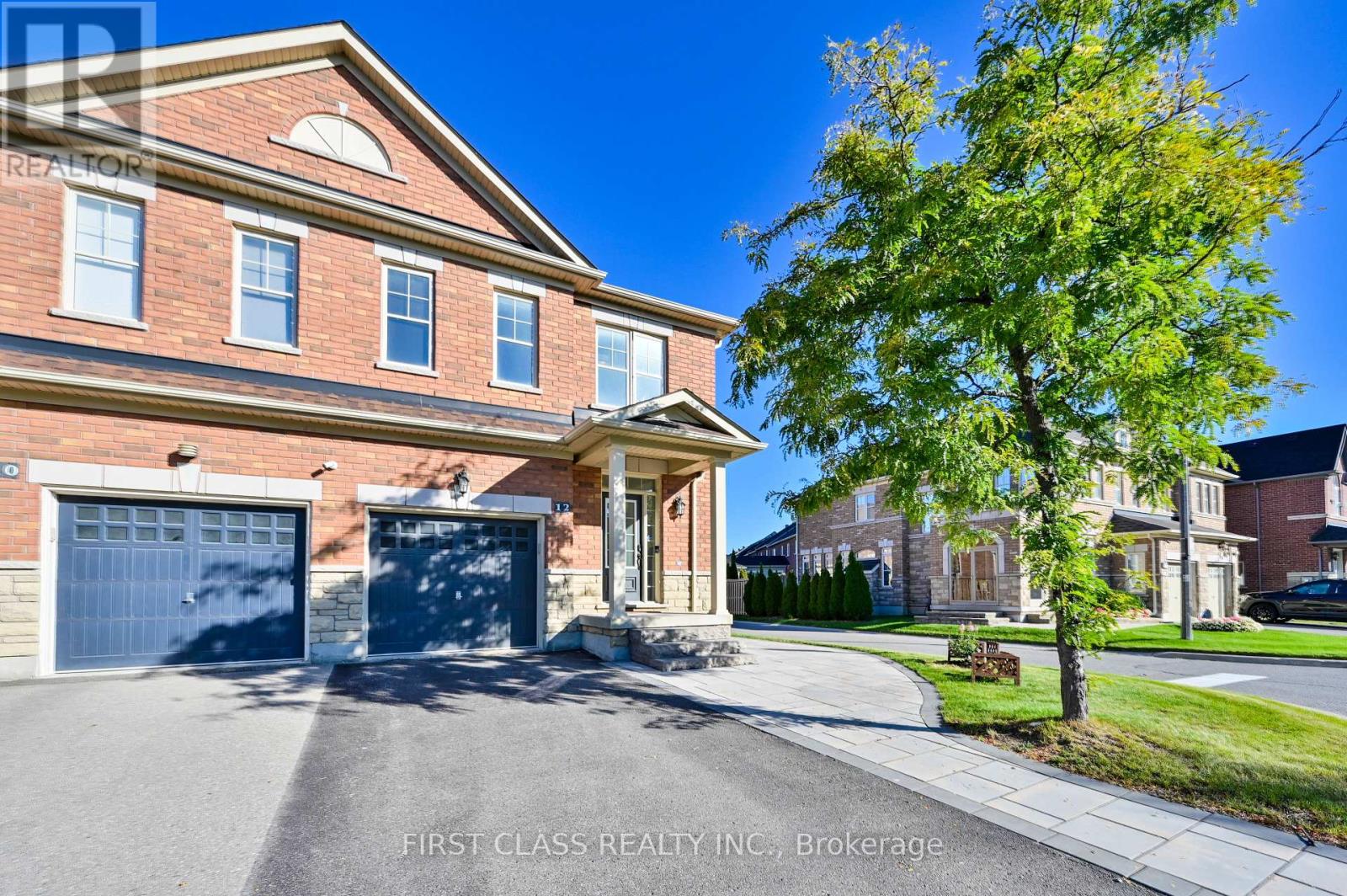 12 Princess Diana Drive, Markham, Ontario  L6C 0G7 - Photo 2 - N12443817