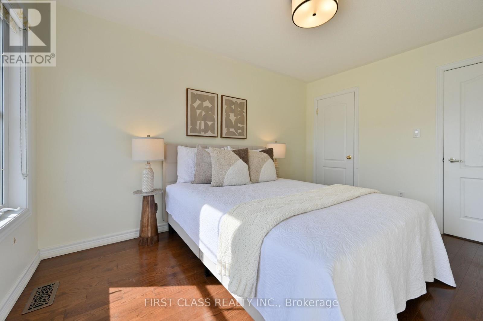 12 Princess Diana Drive, Markham, Ontario  L6C 0G7 - Photo 29 - N12443817