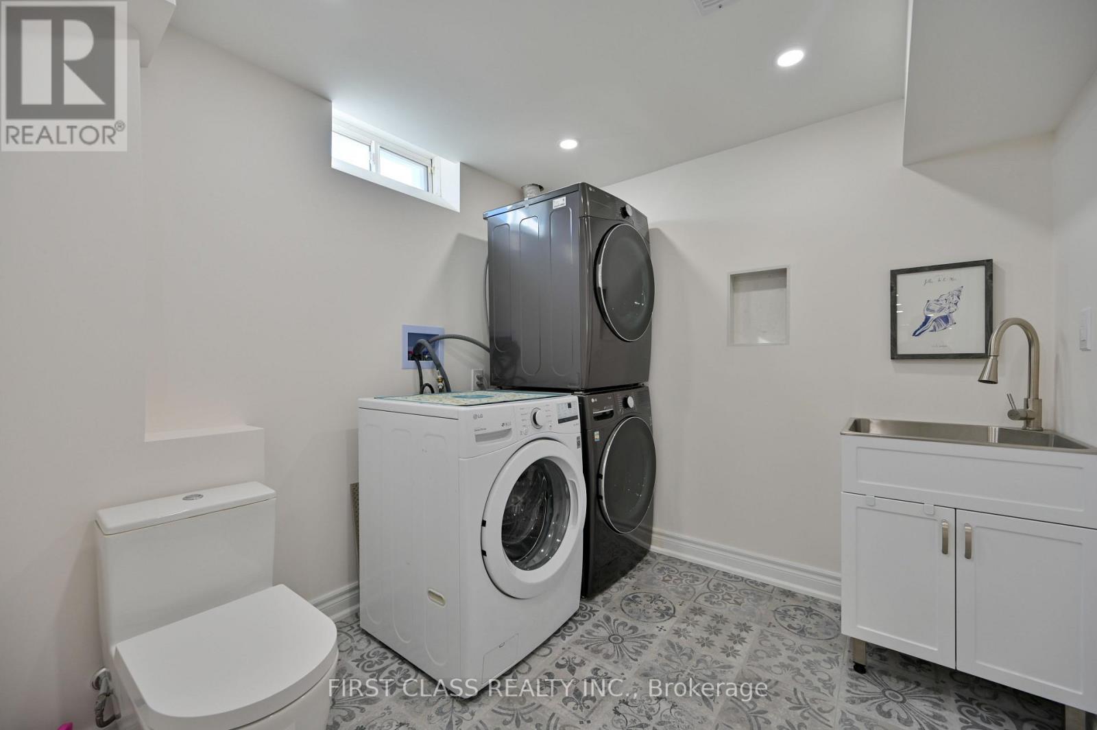 12 Princess Diana Drive, Markham, Ontario  L6C 0G7 - Photo 35 - N12443817