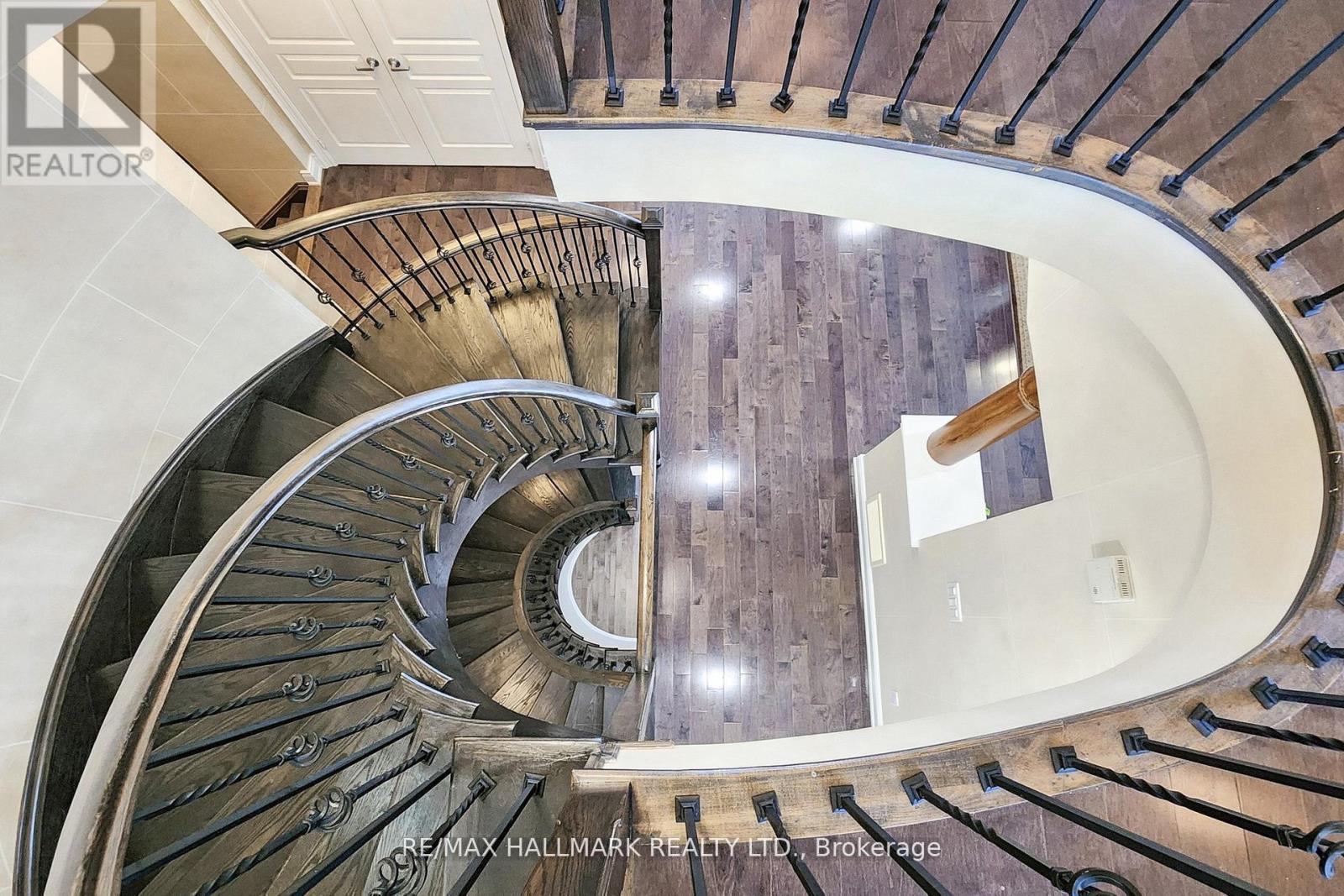 420 Paradelle Drive, Richmond Hill, Ontario  L4E 4R9 - Photo 21 - N12443831