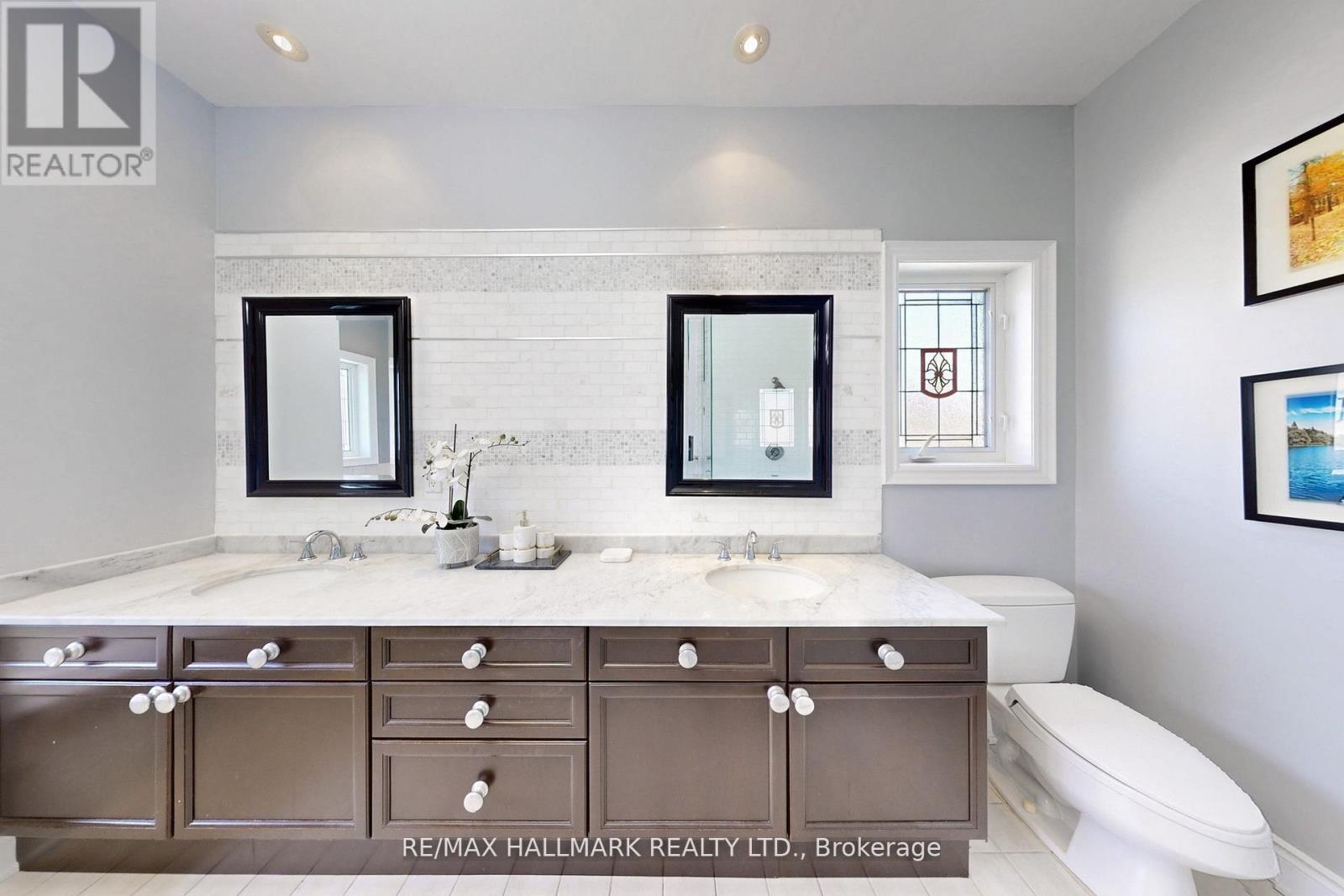 420 Paradelle Drive, Richmond Hill, Ontario  L4E 4R9 - Photo 27 - N12443831