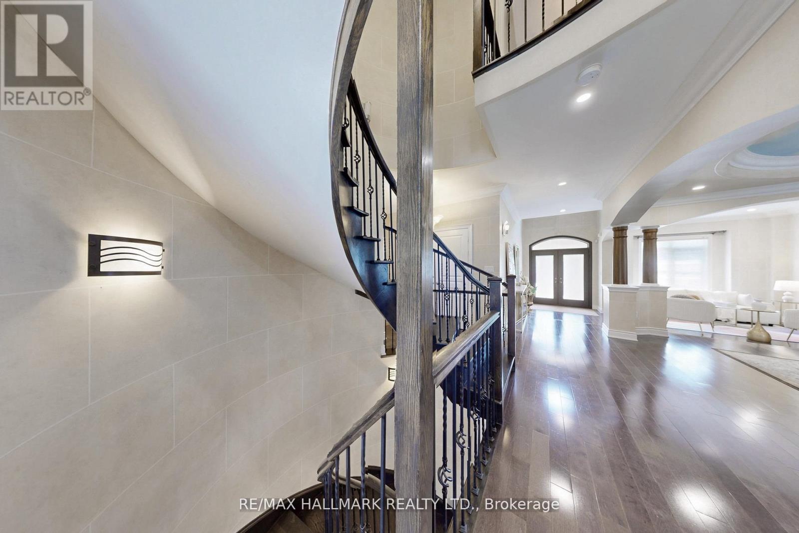420 Paradelle Drive, Richmond Hill, Ontario  L4E 4R9 - Photo 34 - N12443831