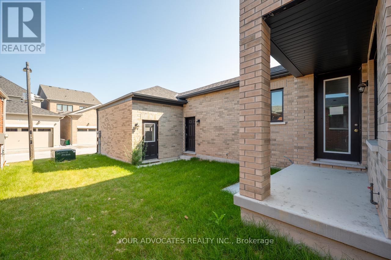 14 Jack Carson Drive, Markham, Ontario  L6B 1R8 - Photo 5 - N12443860