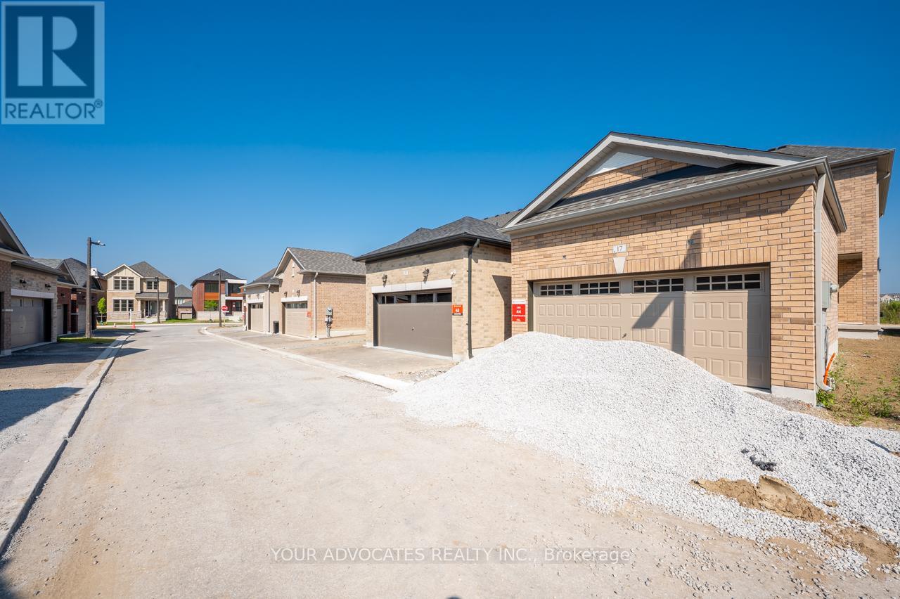 17 Albert Newell Drive, Markham, Ontario  L6B 1R8 - Photo 4 - N12443865