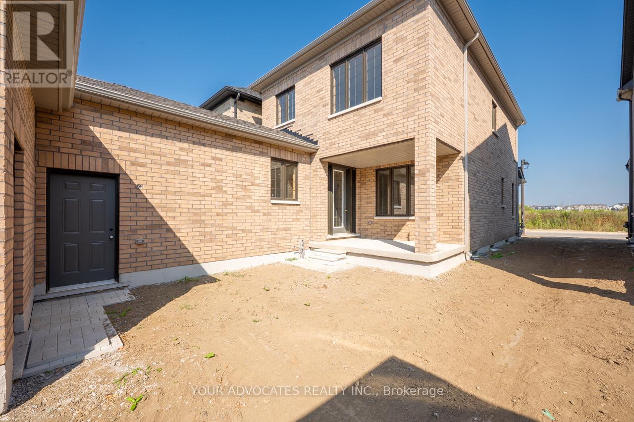 17 Albert Newell Drive, Markham, Ontario  L6B 1R8 - Photo 5 - N12443865