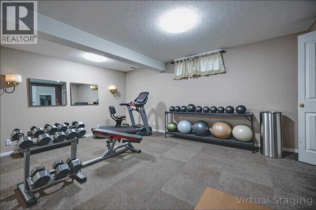 1004 Cantabrian Drive Sw, Calgary, Alberta  T2W 1L7 - Photo 29 - A2261935