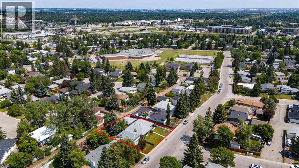 1004 Cantabrian Drive Sw, Calgary, Alberta  T2W 1L7 - Photo 35 - A2261935