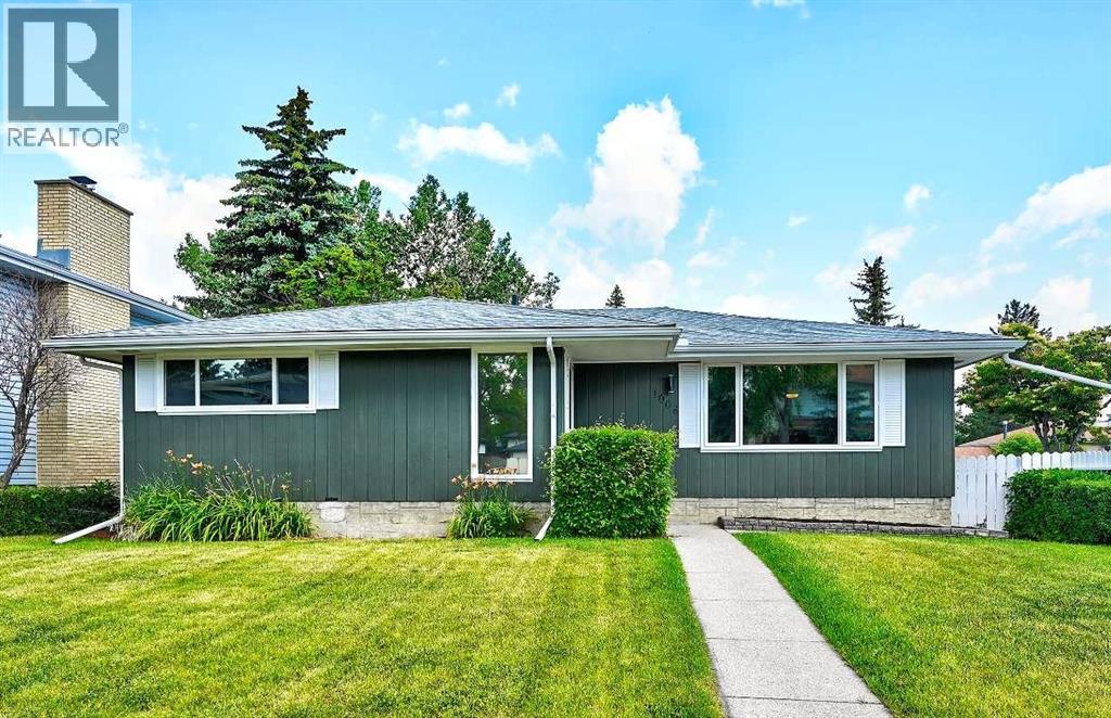 1004 Cantabrian Drive Sw, Calgary, Alberta  T2W 1L7 - Photo 38 - A2261935