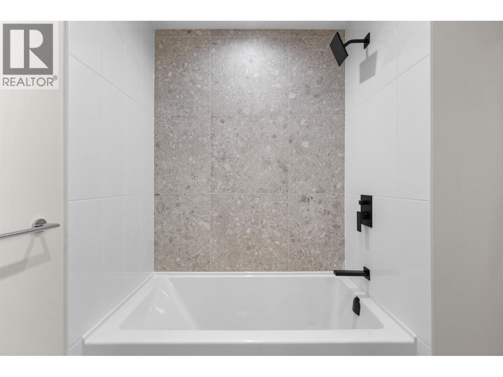105 2015 St. Johns Street, Port Moody, British Columbia  V3H 0N5 - Photo 21 - R3051883