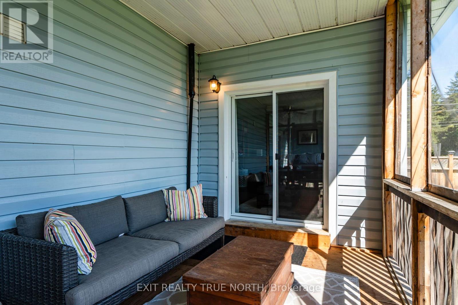 8254 93 Highway, Tiny, Ontario  L0K 2E0 - Photo 15 - S12443825