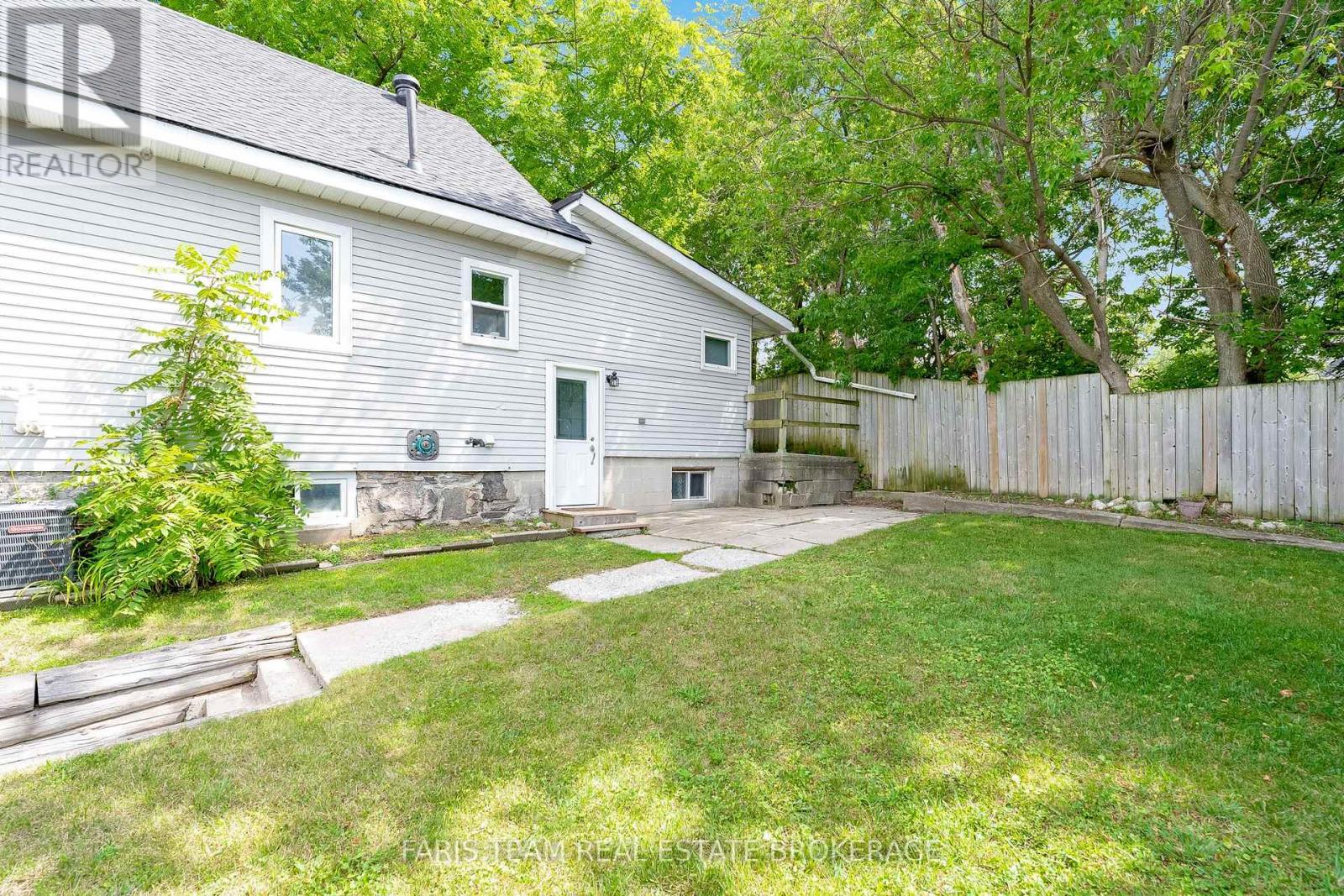 405 Bay Street, Midland, Ontario  L4R 1K7 - Photo 32 - S12443828