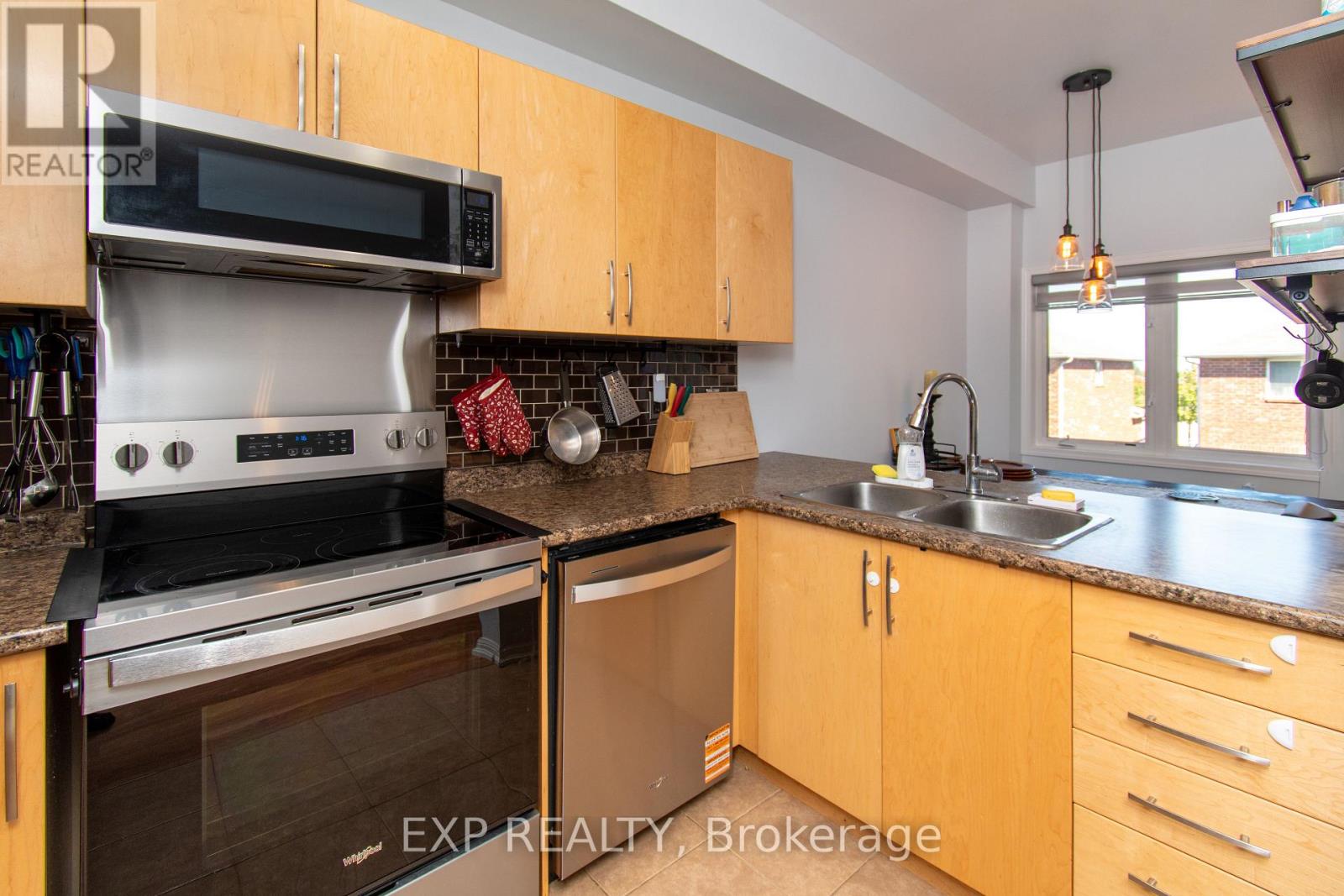 64 - 175 Stanley Street, Barrie, Ontario  L4M 0G2 - Photo 13 - S12443894