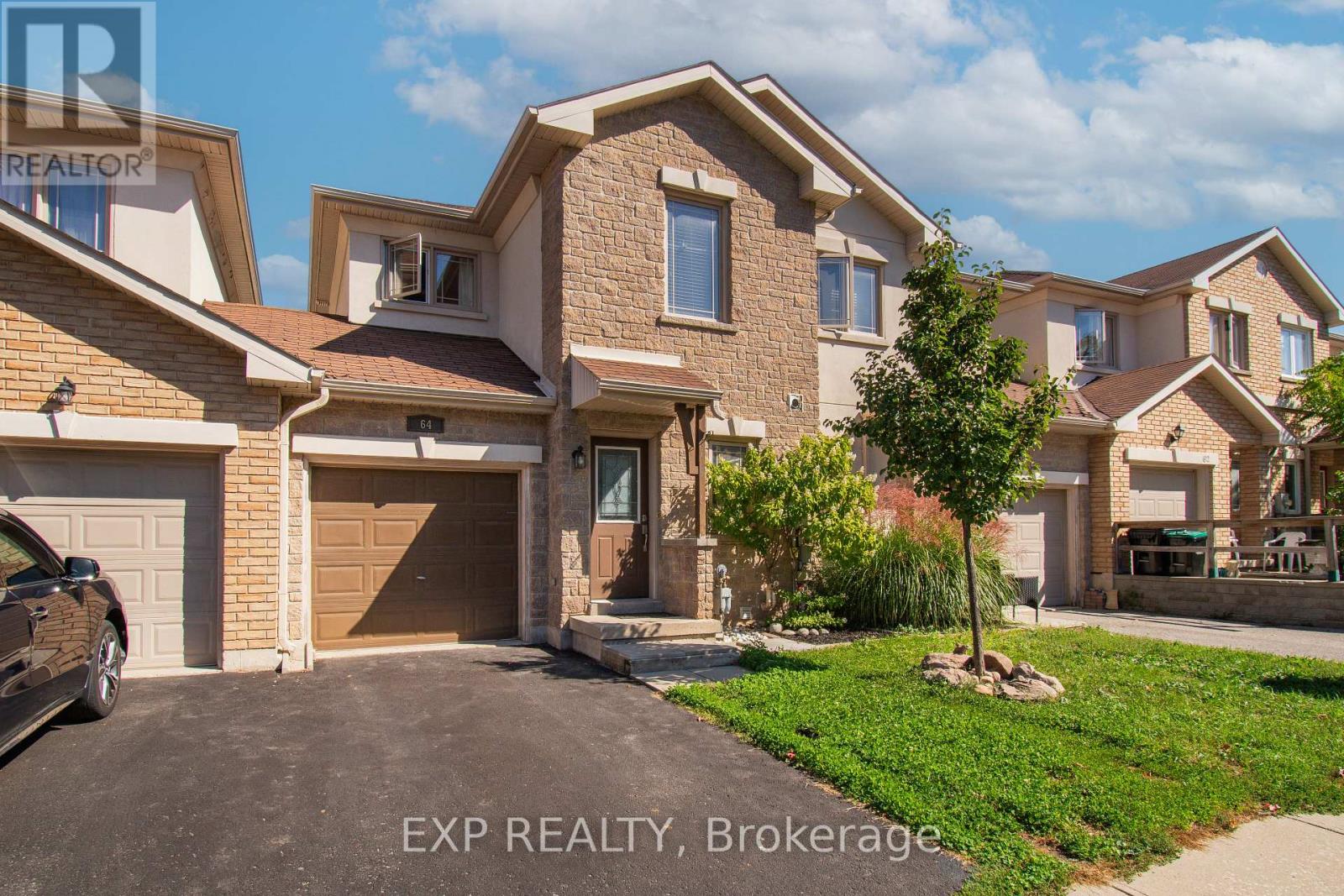 64 - 175 Stanley Street, Barrie, Ontario  L4M 0G2 - Photo 2 - S12443894
