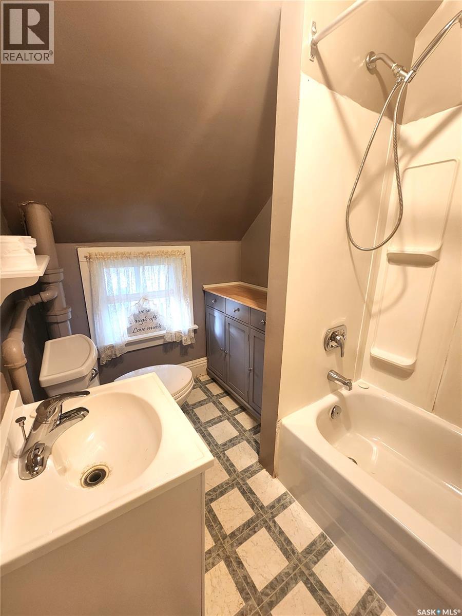 1233 2nd Street, Estevan, Saskatchewan  S4A 0M1 - Photo 32 - SK020063