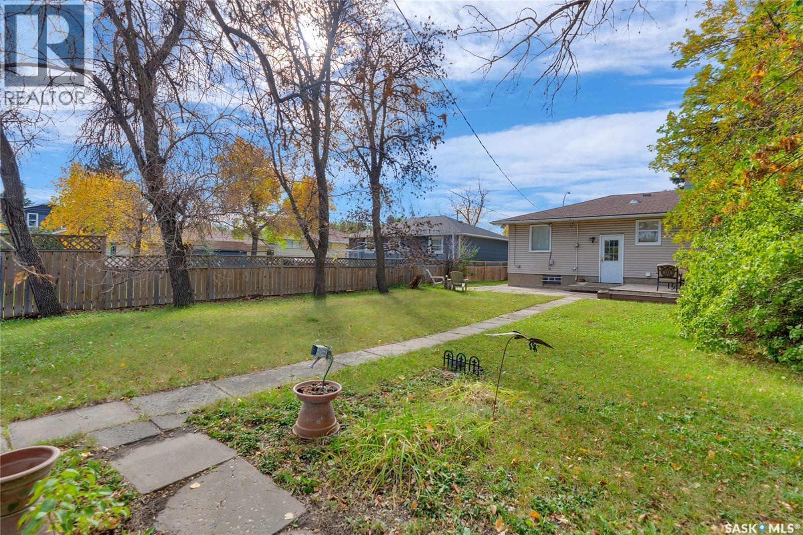 1635 Regent Street, Regina, Saskatchewan  S4N 1S2 - Photo 29 - SK020057