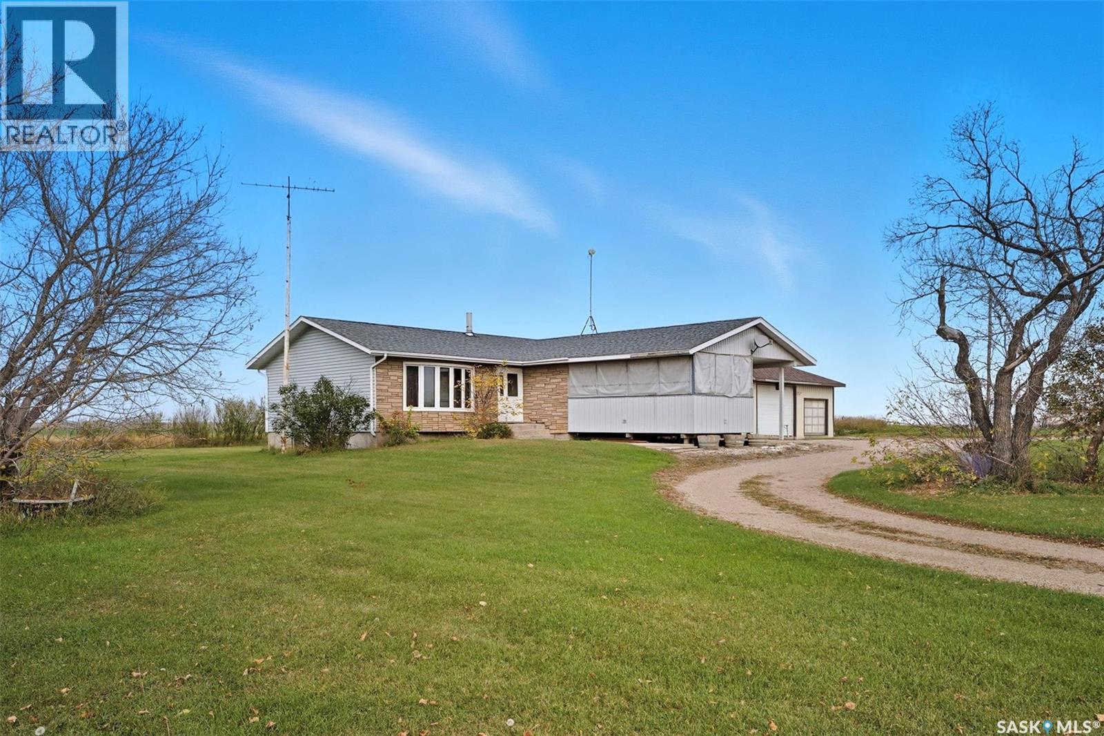 Deneiko Acreage, Usborne Rm No. 310, Saskatchewan  S0K 4T0 - Photo 2 - SK019961
