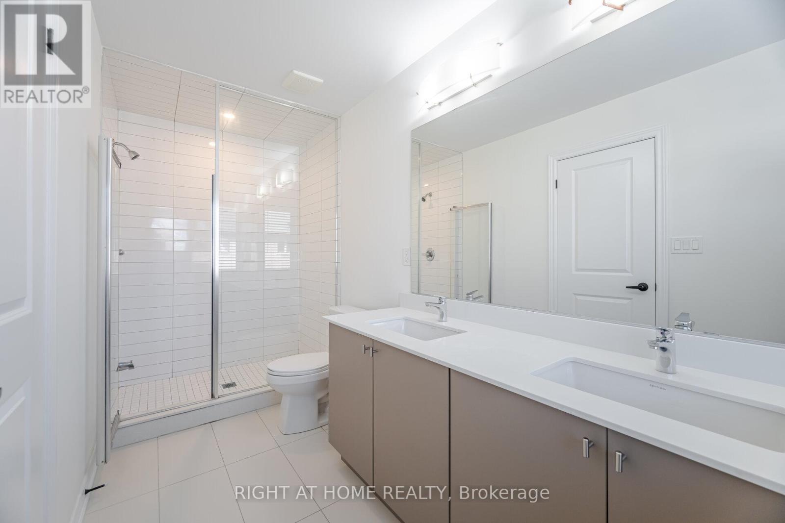 1323 Chee Chee Landing, Milton, Ontario  L9E 1L3 - Photo 22 - W12443743