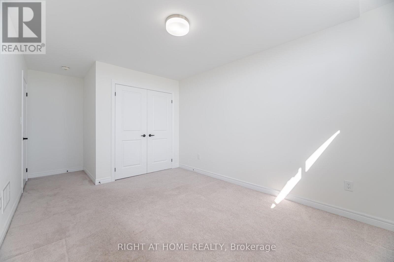 1323 Chee Chee Landing, Milton, Ontario  L9E 1L3 - Photo 26 - W12443743