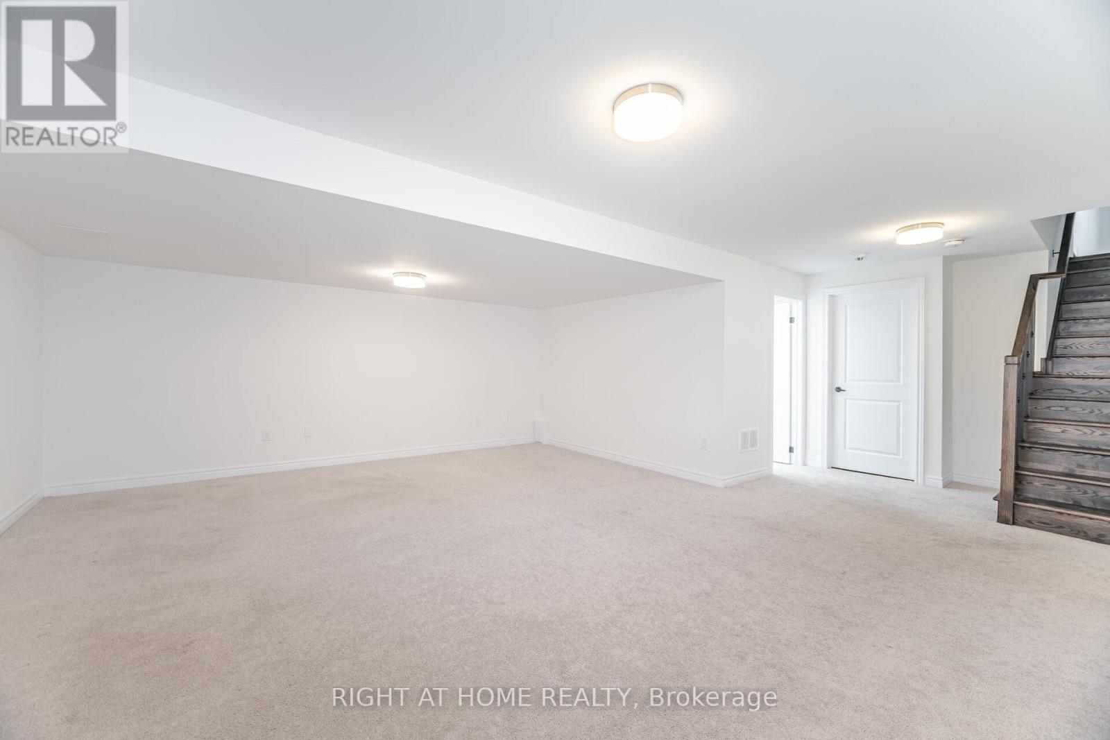 1323 Chee Chee Landing, Milton, Ontario  L9E 1L3 - Photo 32 - W12443743