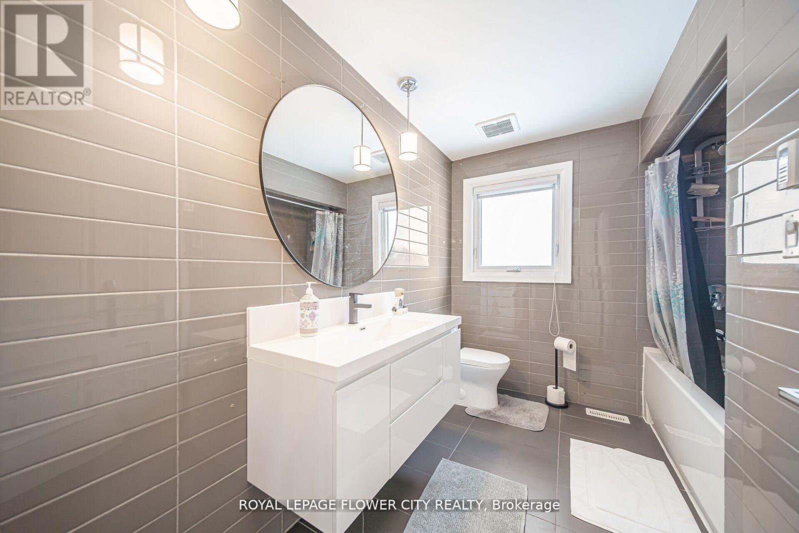 5 Glenn Court, Caledon, Ontario  L7K 0P3 - Photo 27 - W12443756