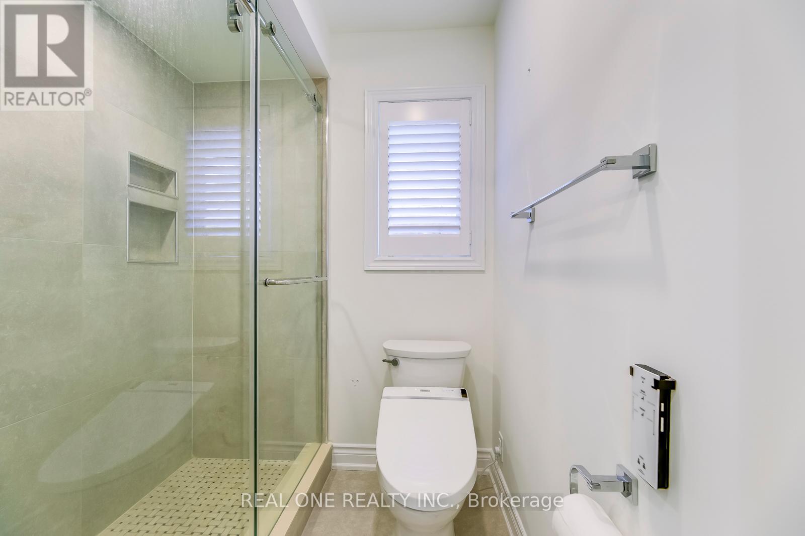 5523 Freshwater Drive, Mississauga, Ontario  L5M 7M7 - Photo 38 - W12443763