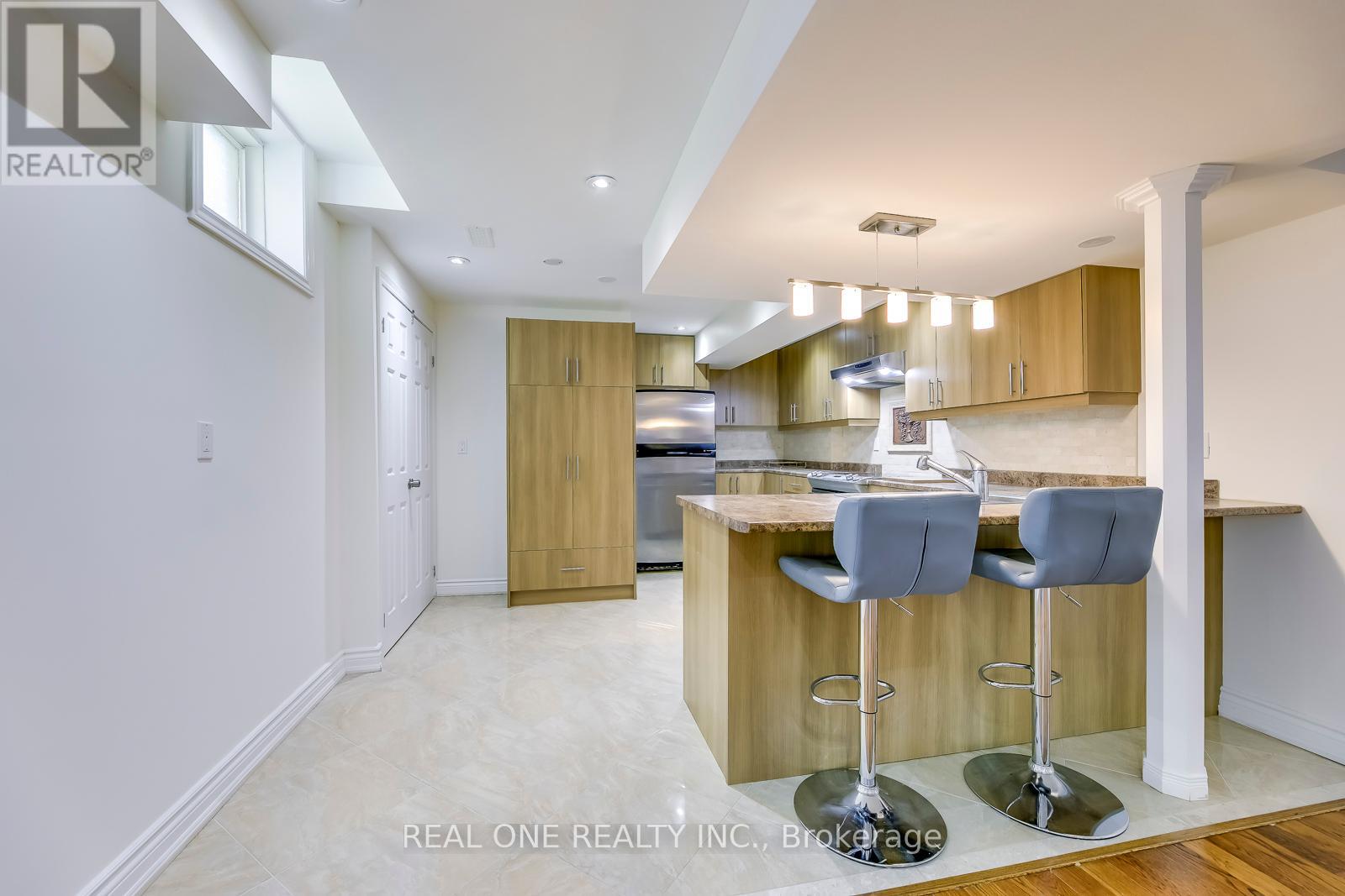 5523 Freshwater Drive, Mississauga, Ontario  L5M 7M7 - Photo 39 - W12443763