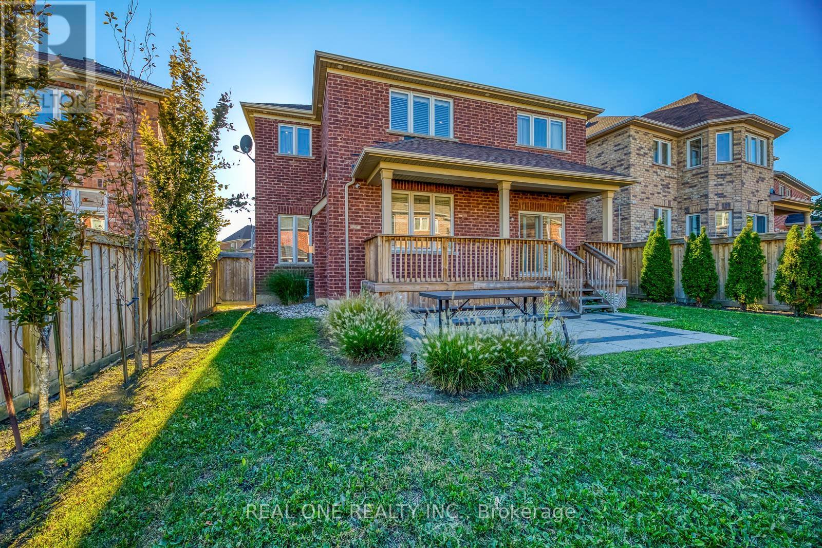 5523 Freshwater Drive, Mississauga, Ontario  L5M 7M7 - Photo 50 - W12443763