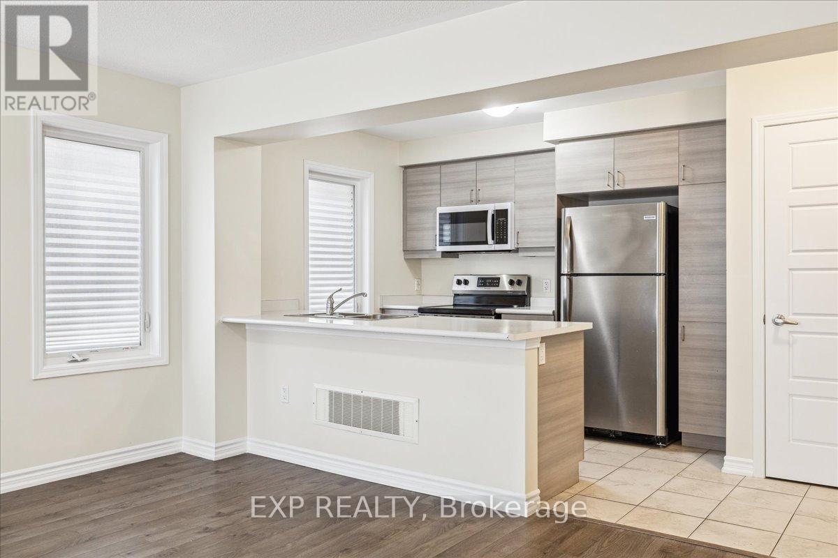 107 Lemieux Court, Milton, Ontario  L9E 1E9 - Photo 15 - W12443771