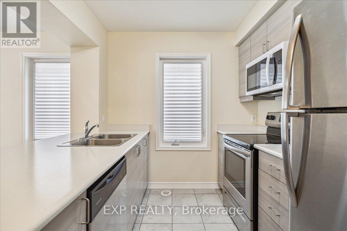 107 Lemieux Court, Milton, Ontario  L9E 1E9 - Photo 17 - W12443771