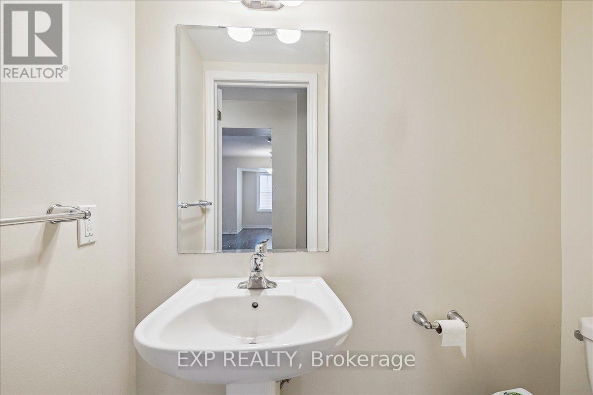 107 Lemieux Court, Milton, Ontario  L9E 1E9 - Photo 19 - W12443771