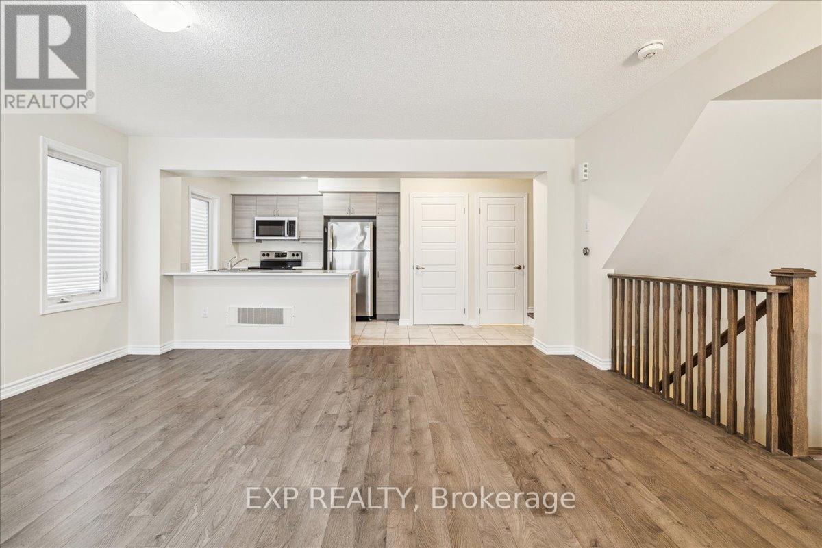 107 Lemieux Court, Milton, Ontario  L9E 1E9 - Photo 8 - W12443771
