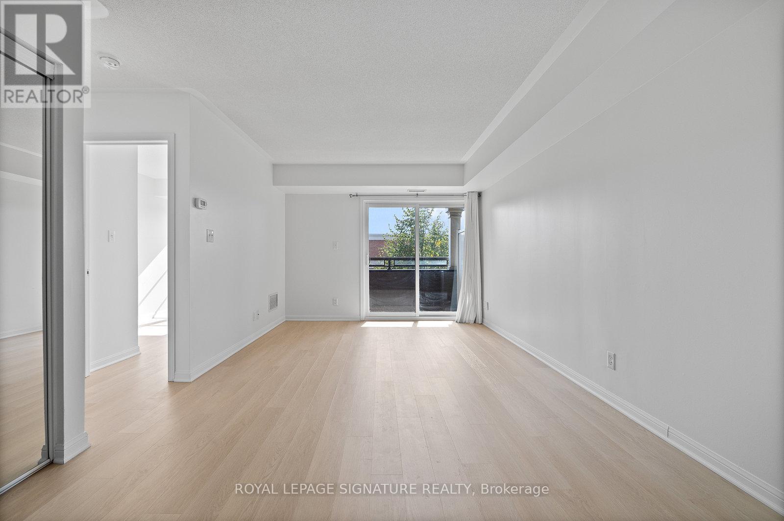 216 - 3070 Rotary Way, Burlington, Ontario  L7M 0H1 - Photo 12 - W12443774