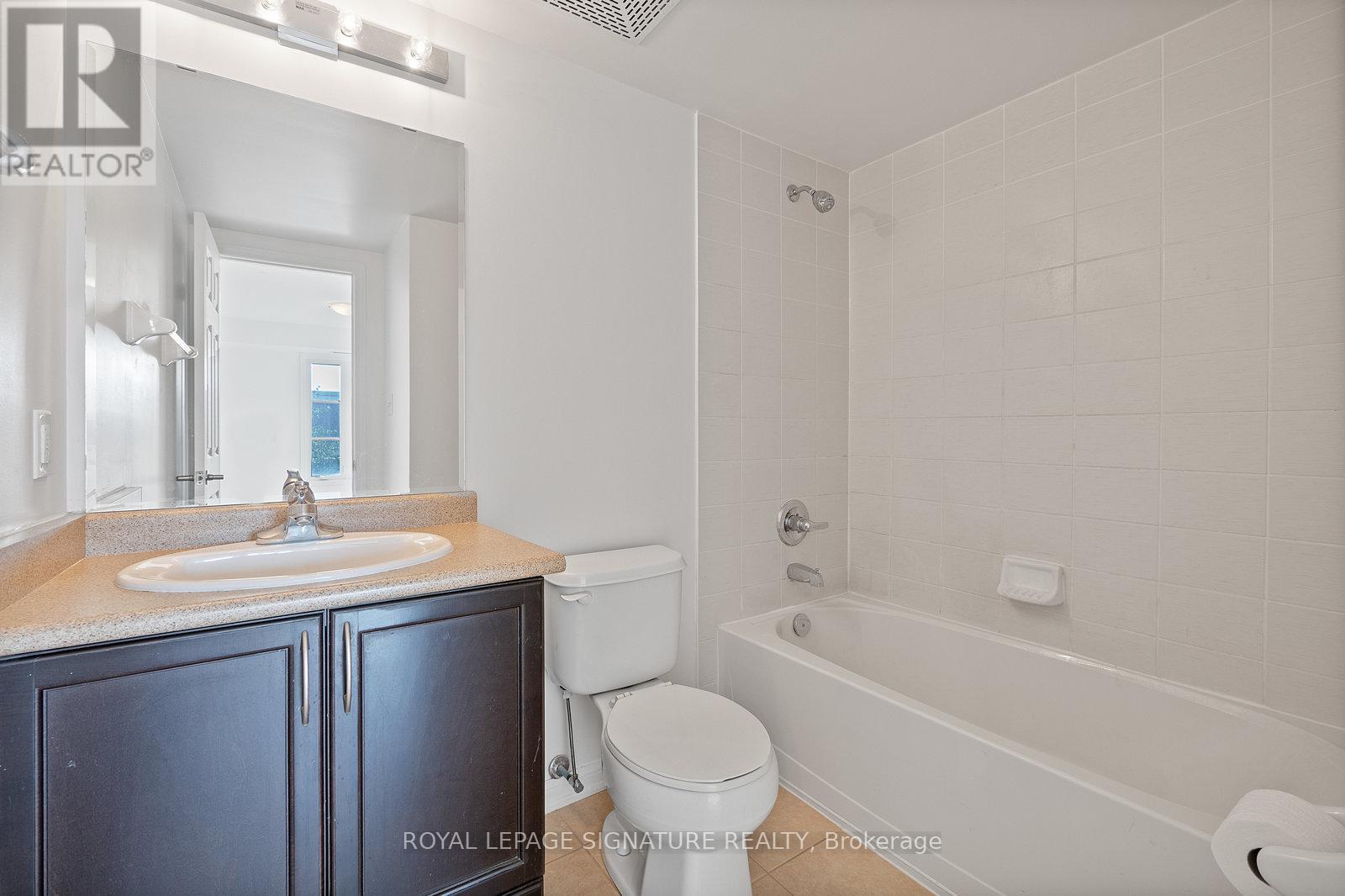 216 - 3070 Rotary Way, Burlington, Ontario  L7M 0H1 - Photo 16 - W12443774