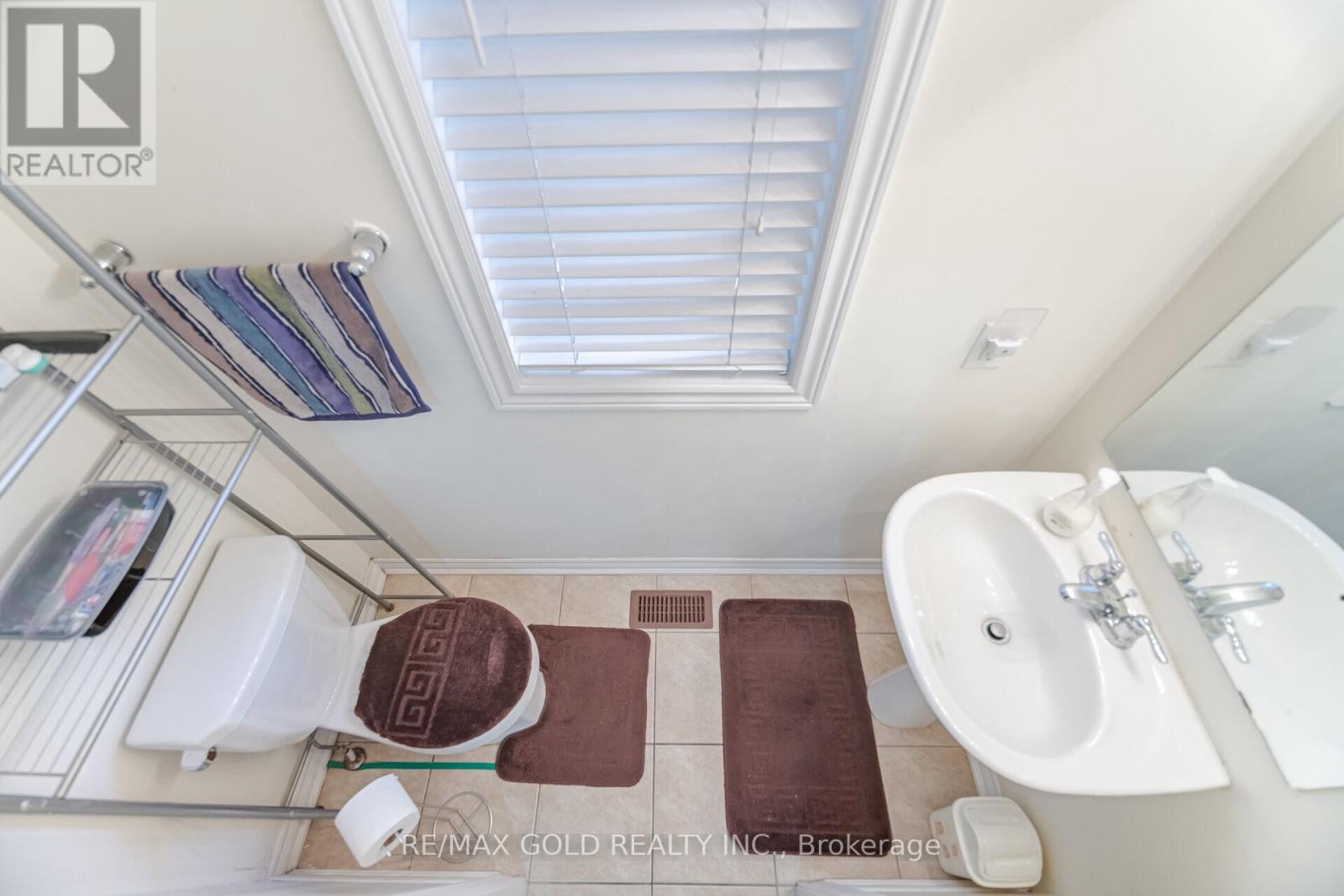 8 Washburn Road, Brampton, Ontario  L6P 3V7 - Photo 12 - W12443810